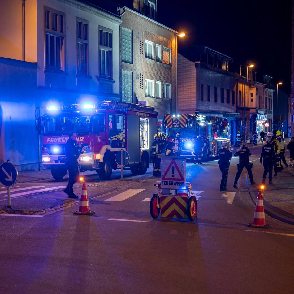 Bilanz seit Altweiber: Vom Kellerbrand bis zum Drohnen-Einsatz – diese Einsätze fuhr die Feuerwehr Jüchen