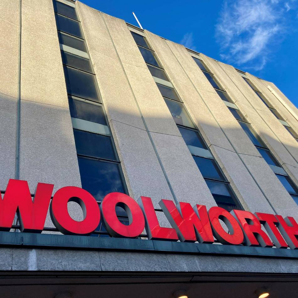 Aus für Woolworth und Knuffmann: Eine rabenschwarze Woche für die Neusser Innenstadt