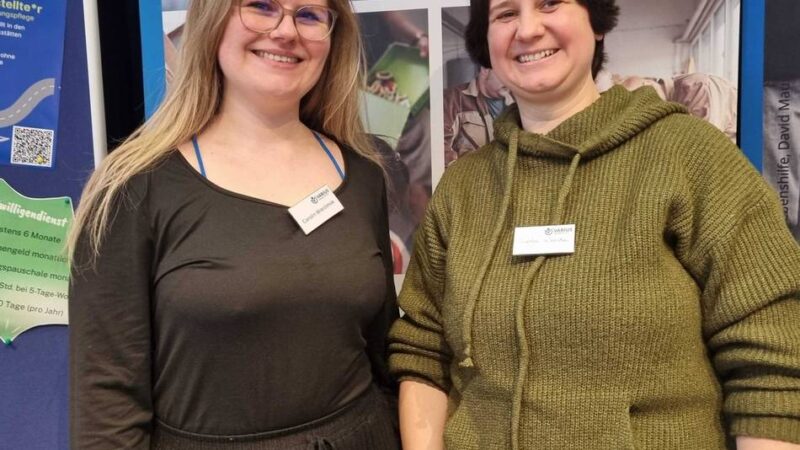 Berufsmesse in der Gesamtschule: Jüchener Schüler informieren sich über Berufseinstieg