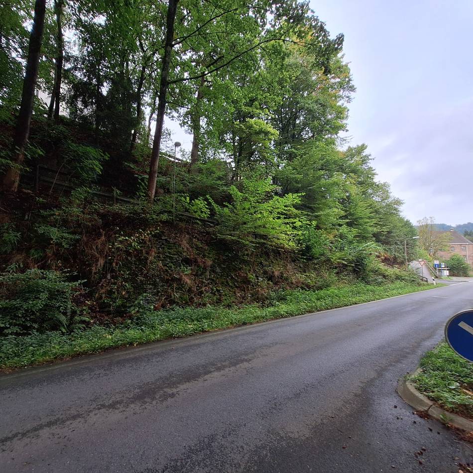 Landesbetrieb Straßenbau NRW in Radevormwald: Stützwand an der L 414 wird saniert – Dauer: etwa vier Monate