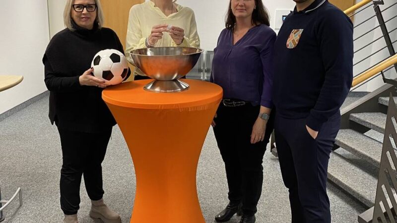 Wettstreit der Krefelder Schulen: Ein Fußballturnier wird volljährig