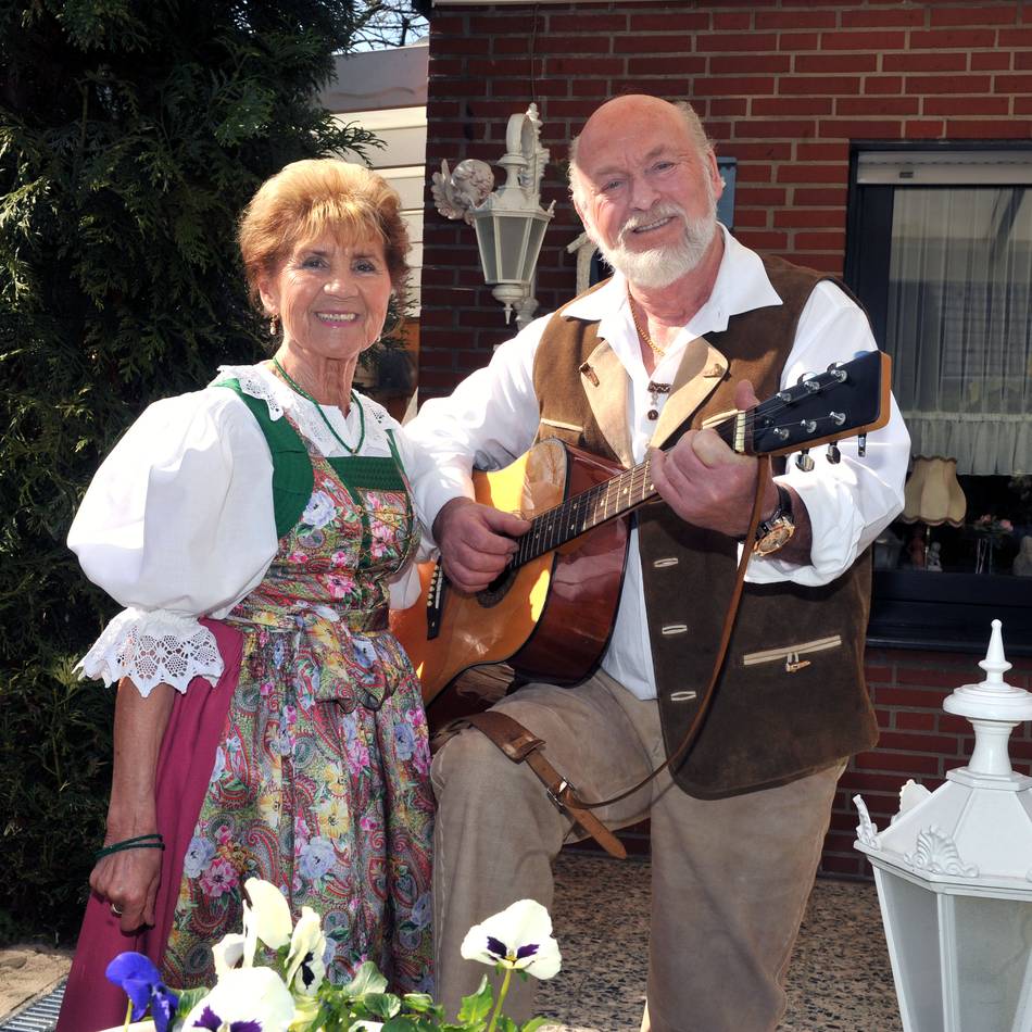 „Ein echtes Klever Kind darf niemals traurig sein!“: Abschied von Werner Gorisen – Der Sänger der „Kleinen Kleverin“ ist tot