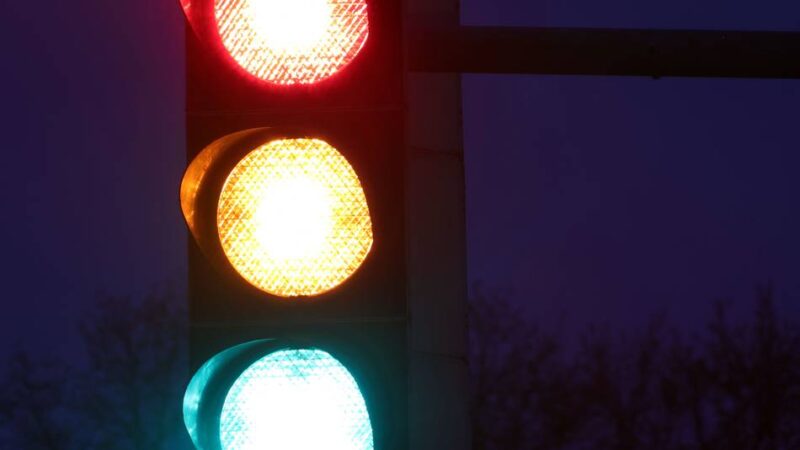 Kreuzung Bachstraße und Neuwerker Straße: Kreis Viersen erneuert Ampel an der Kreisstraße 18