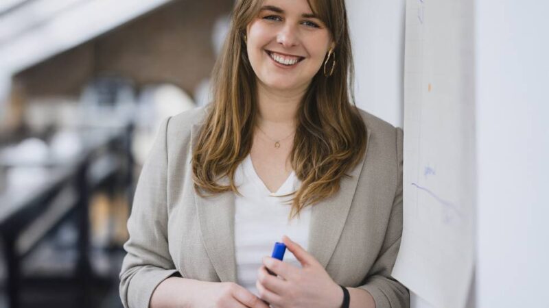 Dialog im Eifgen in Wermelskirchen: Medizinerin klärt im Eifgen über „Dr. KI“ auf