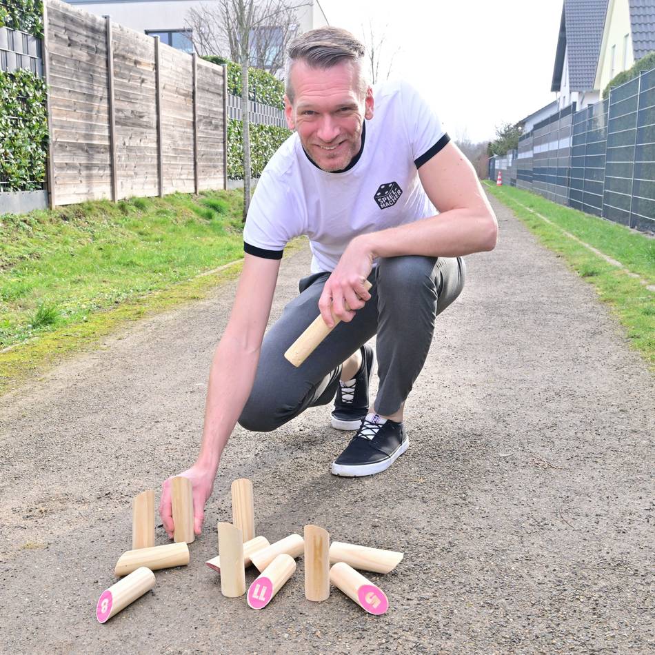 Geschäftsidee in Rommerskirchen: „Der Spiel-Macher“ fordert Stefan Raab heraus