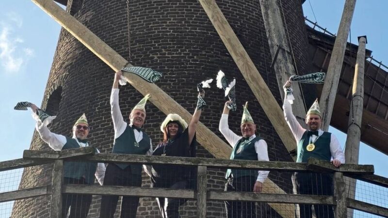 Beginn des Straßenkarnevals: Xantens Obermöhne bereitet den Rathaussturm vor