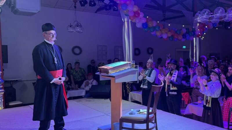 Heinz Roters bei Halt Pölje in Xanten: Die Eminenz verabschiedet sich aus der Bütt