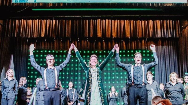 Karneval in Bedburg-Hau: Tulpenprinzessin Janine I. begeistert die Jecken bei Gute Laune Hau