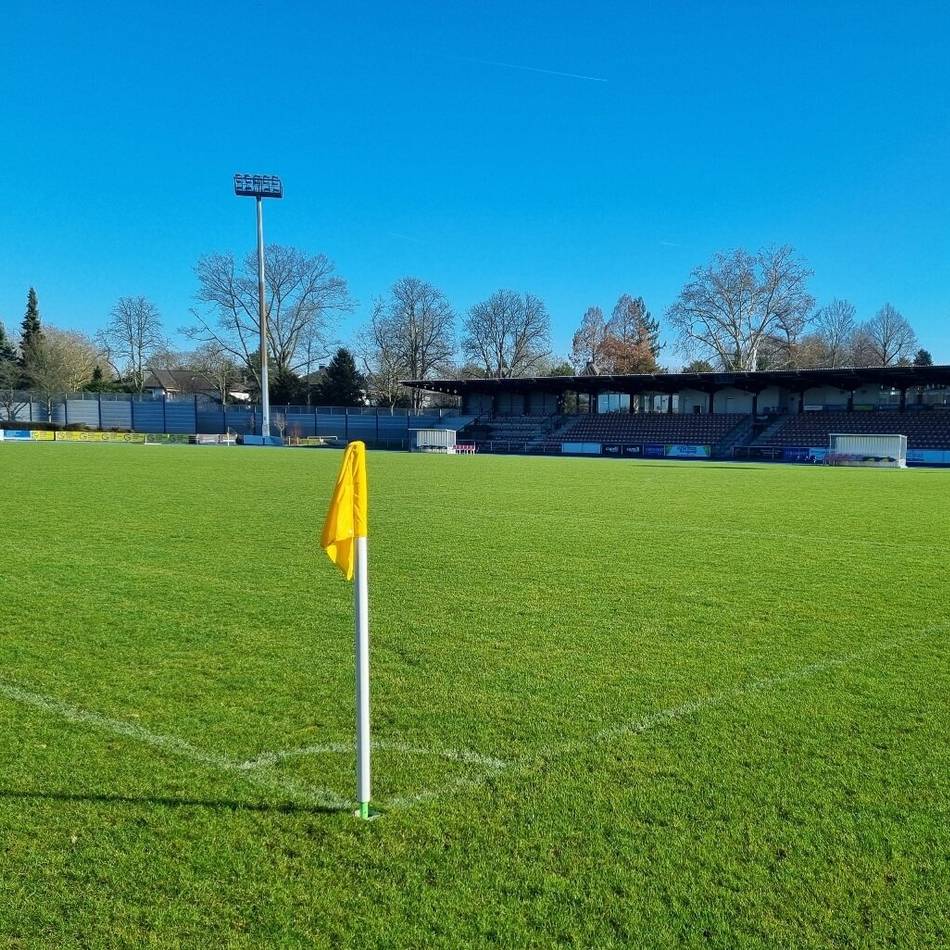 Stadt sperrt Stadionrasen: Warum kann hier nicht Fußball gespielt werden?