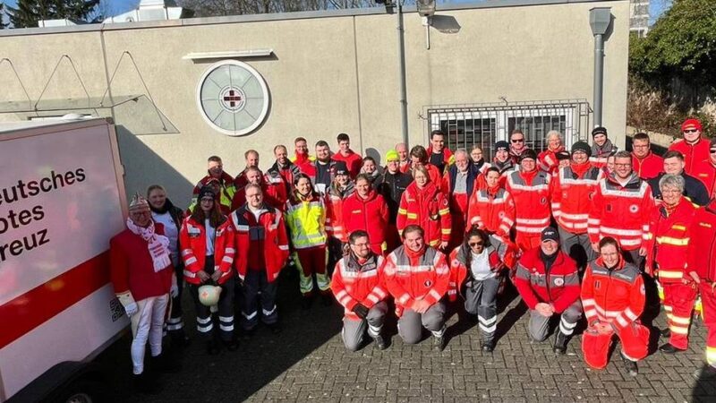 Bilanz für den Rheinisch-Bergischen Kreis: DRK stemmt Karnevalstage mit 148 Helfern