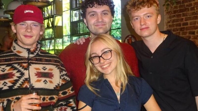 Bands aus Neuss: Der facettenreiche Sound von „7pm–Revival“