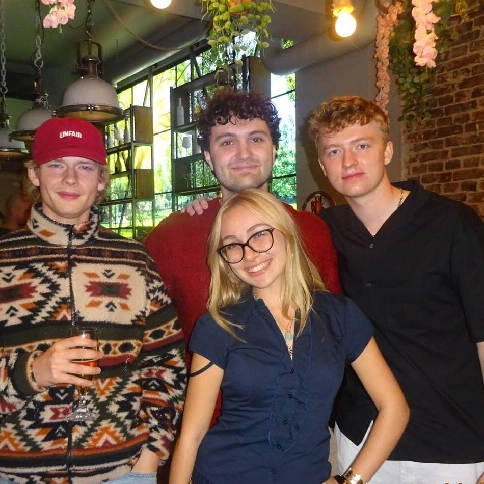 Bands aus Neuss: Der facettenreiche Sound von „7pm–Revival“