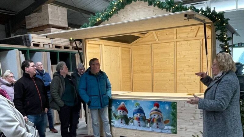 Olfen stellt Musterexemplar vor: Xantener Weihnachtsmarkt bekommt neue Hütten