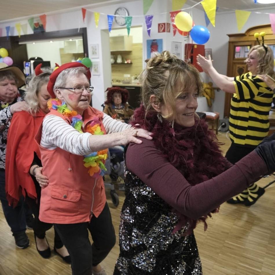 Senioren feierten ausgelassen: Karnevalsfeier im Katharinen-Haus Winnekendonk