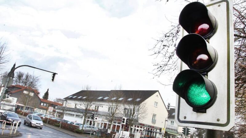 Seniorin schwer verletzt: Linienbus erfasst Fussgängerin