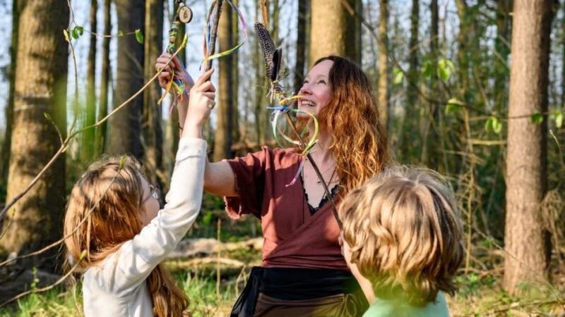 Tipps von Dormagener Waldpädagogin: „Mit einer halben Stunde Achtsamkeit ist viel geschafft“