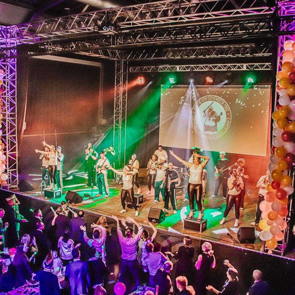 Showband aus Kleve: Warum die „Töns“ nicht nur im Karneval so gefragt sind