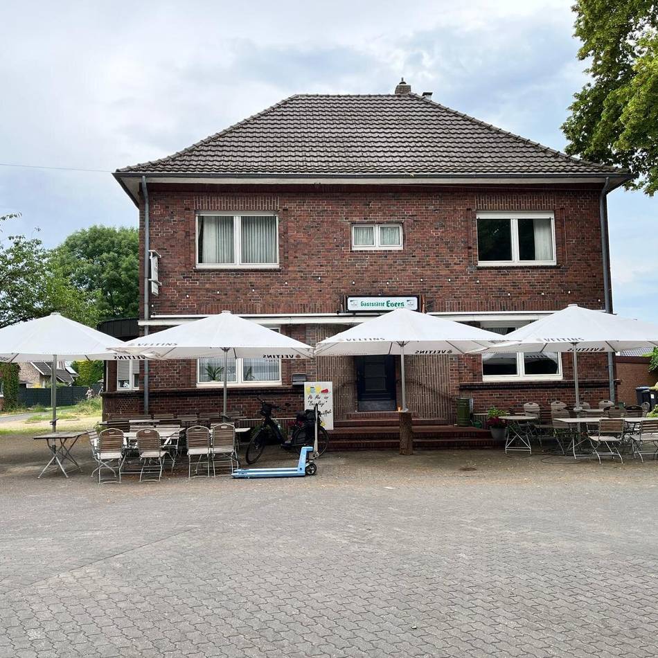 Nachbarn eingeladen: Hommersum feiert mit vielen Gästen
seine großen Dorfwettbewerbs-Erfolge