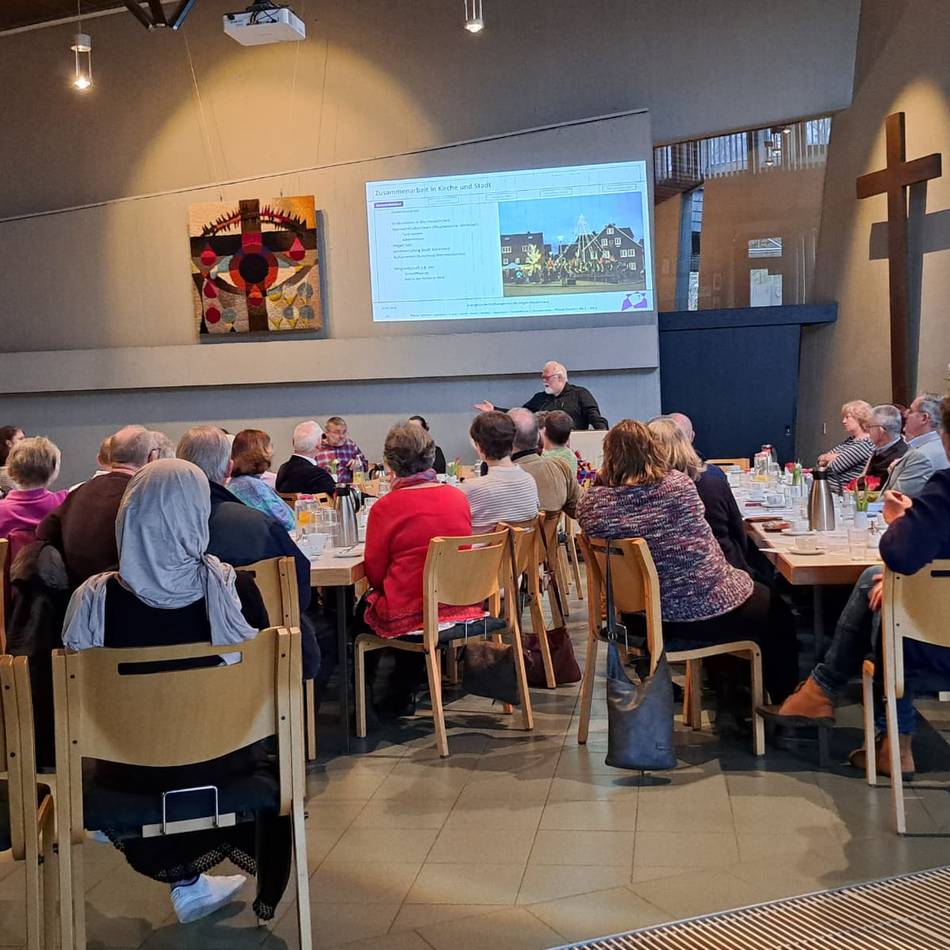 Gemeindeversammlung in Hilgen-Neuenhaus: „Wir müssen nach Einnahmequellen suchen“