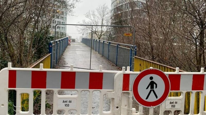 Reparaturarbeiten abgeschlossen: Fußgängerbehelfsbrücke am Kennedydamm wieder geöffnet