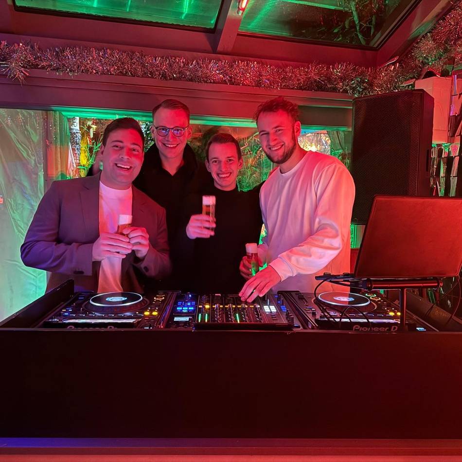 Karneval in Ratingen: Our Events macht Party auf Rädern