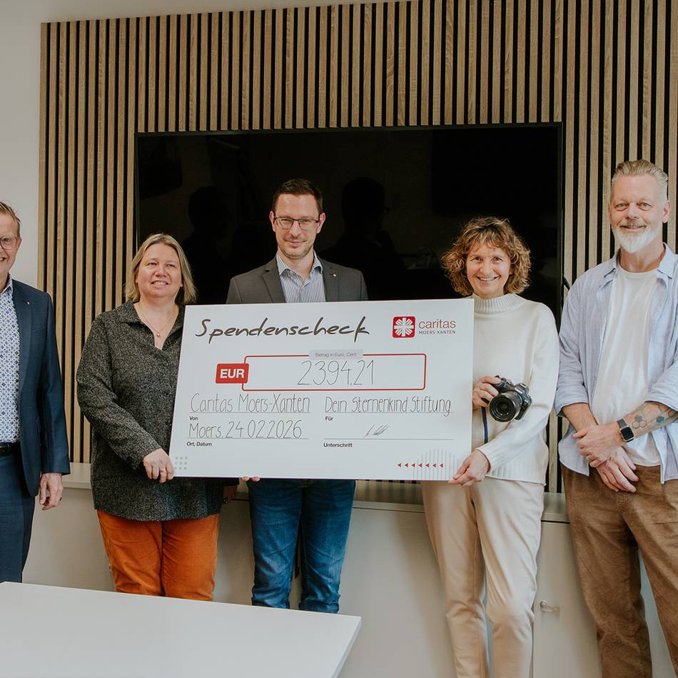 Caritasverband Moers-Xanten: 2400-Euro-Spende für die Stiftung Sternenkinder