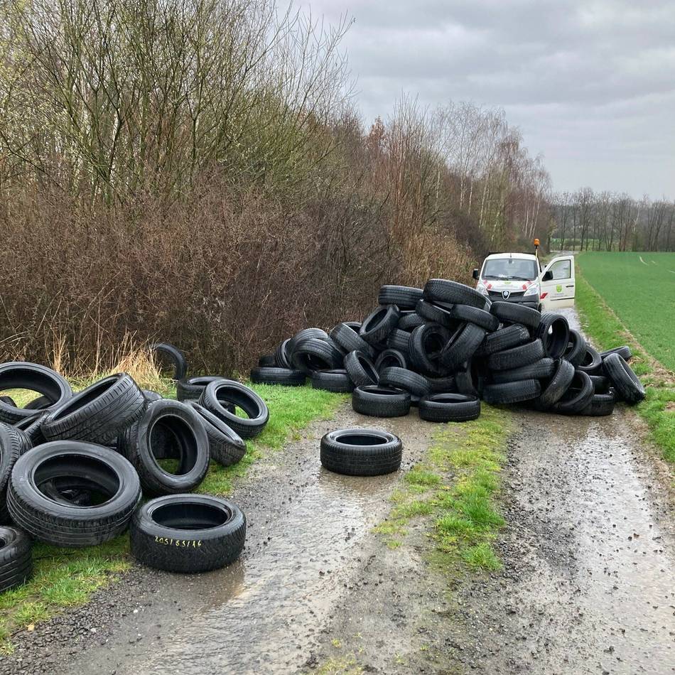 Immer wieder Autoreifen in Rommerskirchen: „Reifenparadies Rommerskirchen“ – 20.000 Euro für wilden Müll