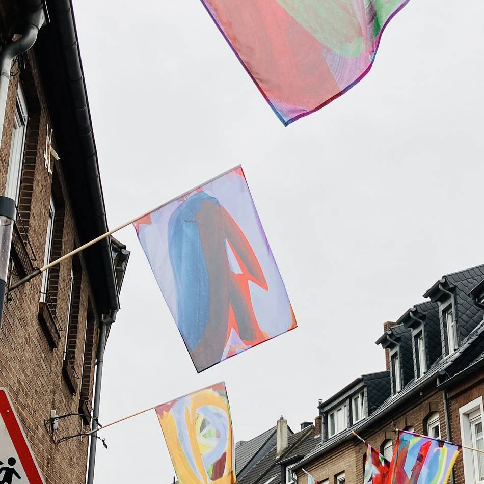 Kunstprojekt in Rees: Bunte Akzente für die Fallstraße