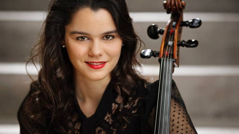 Estelle Revaz gastiert in Hückeswagen: Schlosskonzert mit einem Grancino-Cello von 1679