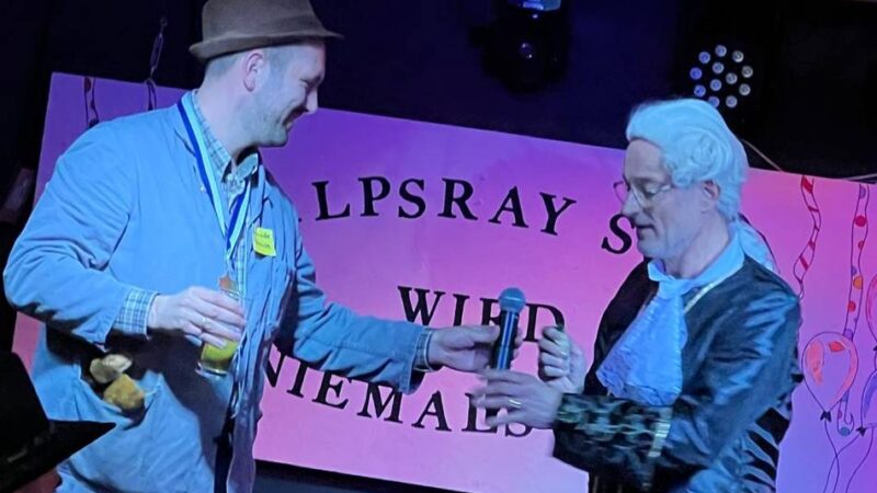 Büttensitzung im To Hoop in Rheinberg: Pumpenkirmes mit allem Zipp und Zapp