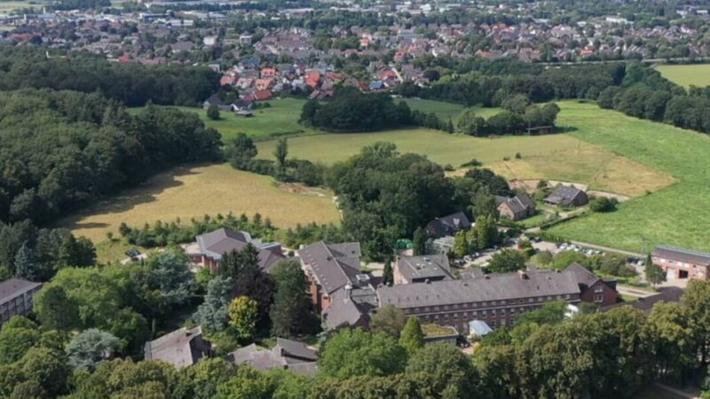 Reaktion auf gestiegenen Parkdruck: Xantener Krankenhaus erweitert seinen Parkplatz