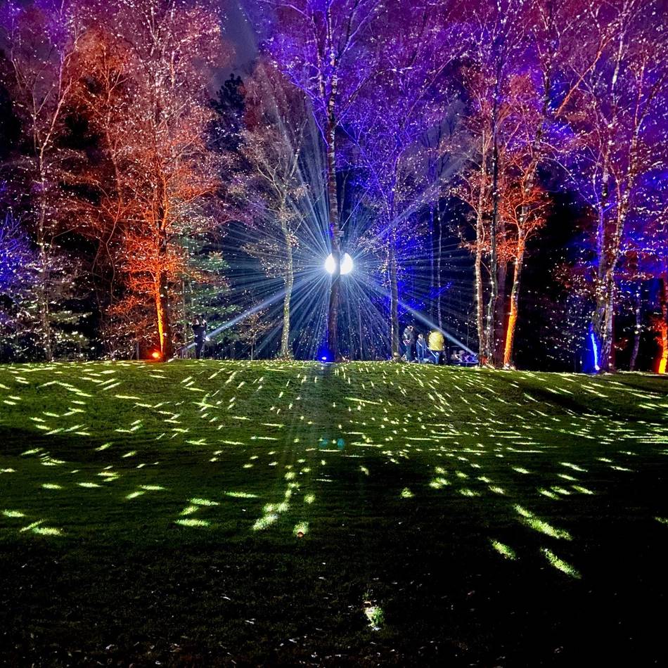 Besondere Aktion in Ratingen: Der Poensgenpark leuchtet zum Jubiläum