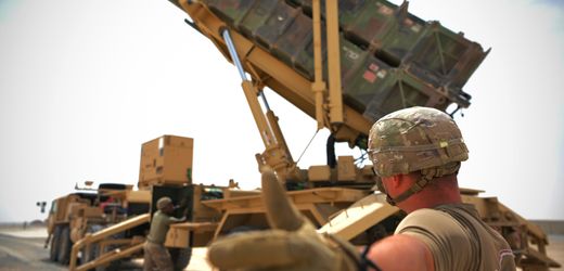 Drohnen im Iran-Krieg: Wie iranische Billigwaffen die teuerste Flugabwehr der Welt fordern