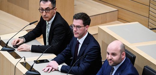 Baden-Württemberg: Manuel Hagel (CDU) gratuliert Cem Özdemir (Grüne) zum Wahlsieg