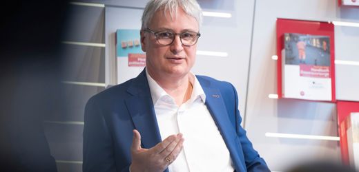 Bundeszentrale für politische Bildung: Üppige Besoldung für Ex-Abgeordnete