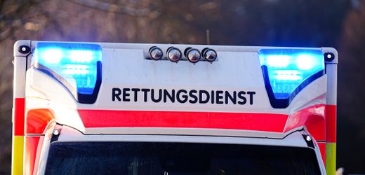 Ludwigsburg: Mann baut Unfall in Rettungsgasse und schlägt Sanitäterin