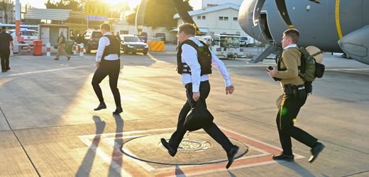 Außenminister in Israel und am Golf: Und plötzlich muss der Außenminister Wadephul rennen