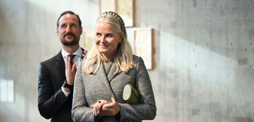 Mette-Marit von Norwegen und Jeffrey Epstein: Kronprinzessin spricht im TV über ihre Freundschaft