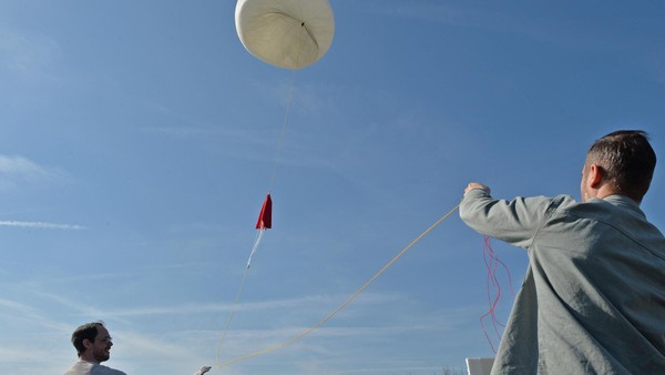 Geschafft: Wetterballon des Heiligenhauser IKG erreicht die Stratosphäre