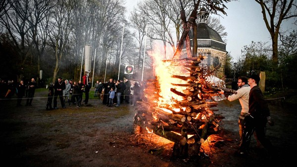 An diesen fünf Orten in Velbert brennen dieses Jahr die Osterfeuer