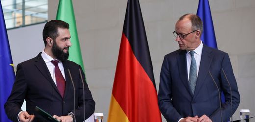 Friedrich Merz: Opposition und SPD kritisieren Bundeskanzler für Pläne zur Ausreise von Syrern