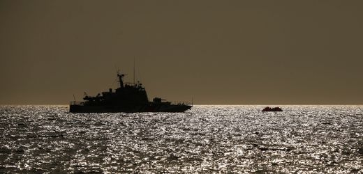 Türkei/Mittelmeer: Türkisches Patrouillenboot und Migrantenboot kollidieren – 14 Menschen ertrinken