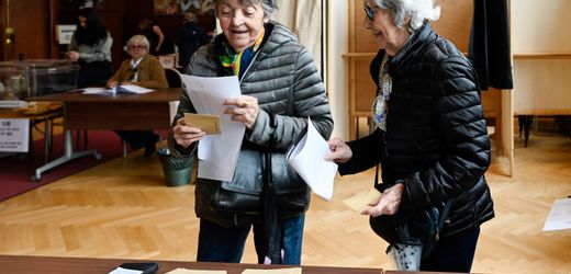 Frankreich: Knappe Rennen bei Bürgermeisterwahl in Paris und Marseille