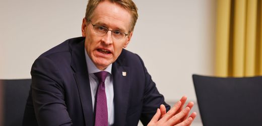 Social Media: Daniel Günther sieht Deutschland ohne Social-Media-Verbot vor dem »Abgrund«