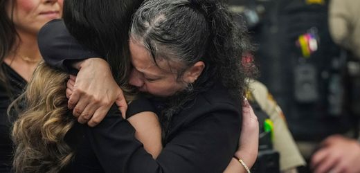 Texas: 22 Jahre unschuldig im Gefängnis – Frau nach Tod von Baby freigesprochen