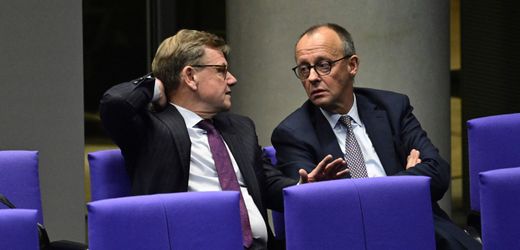 Iran: Friedrich Merz und Johann Wadephul zweifeln an Aussagen von Donald Trump zu baldigem Kriegsende