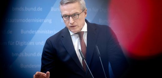 KI: Digitalminister Karsten Wildberger sieht klassische Berufe bedroht