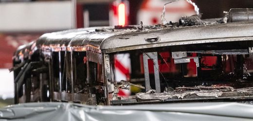 Kerzers in der Schweiz: Opfer-Identifizierung nach Busbrand könnte laut Polizei Tage dauern