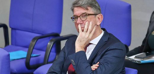 Wolfram Weimer: Sanktionierte Buchläden klagen Eingriff