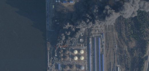 Russland: Ukraine setzt erneut russischen Öl-Exporthafen in Brand